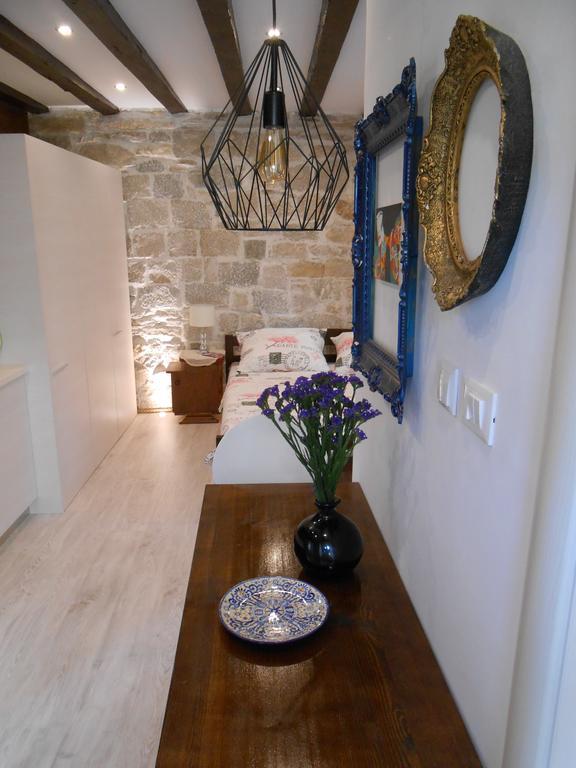 Apartment Studio Rustica & Moderna Split